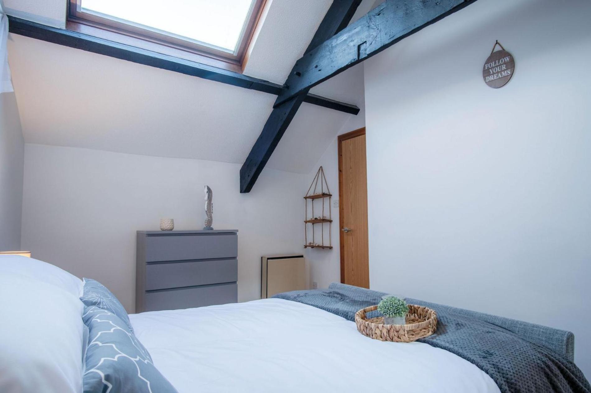 Apartment Cosy At The Mews - 2 Bedroom - Tenby