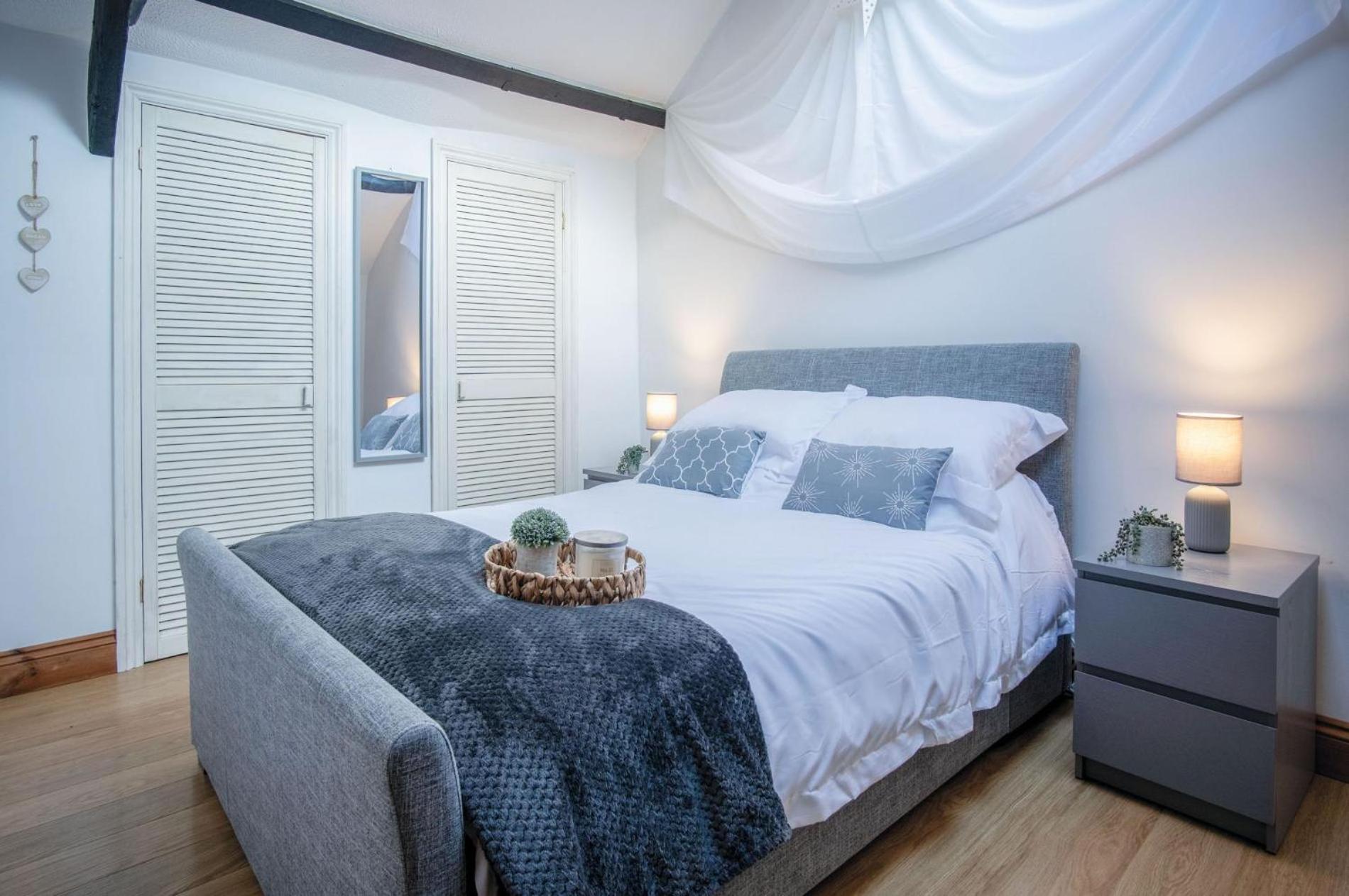 Apartment Cosy At The Mews - 2 Bedroom - Tenby